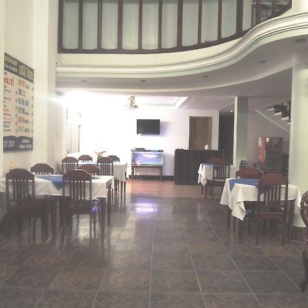 Phoenix Hotel Hue Bagian luar foto