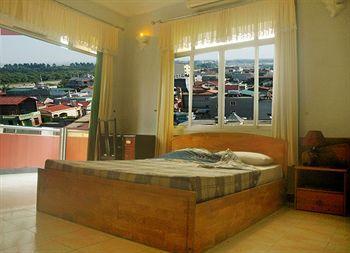 Phoenix Hotel Hue Bagian luar foto